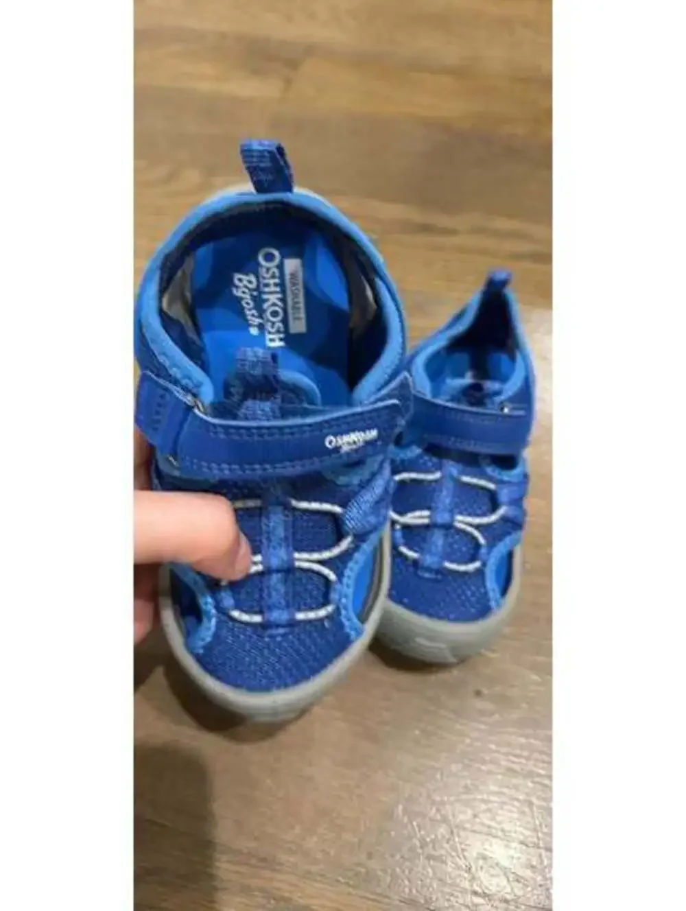 OshKosh B'gosh Water Shoes